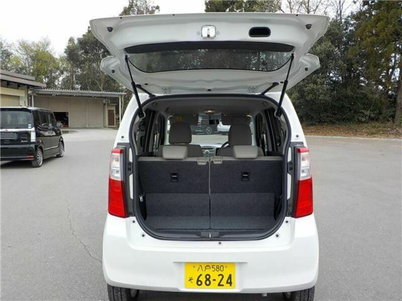 WAGON R