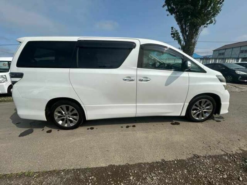 VELLFIRE