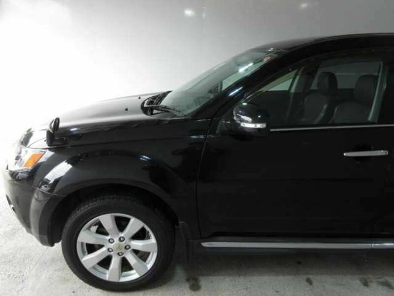 OUTLANDER