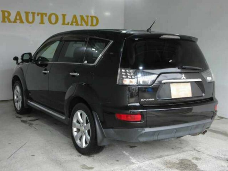OUTLANDER