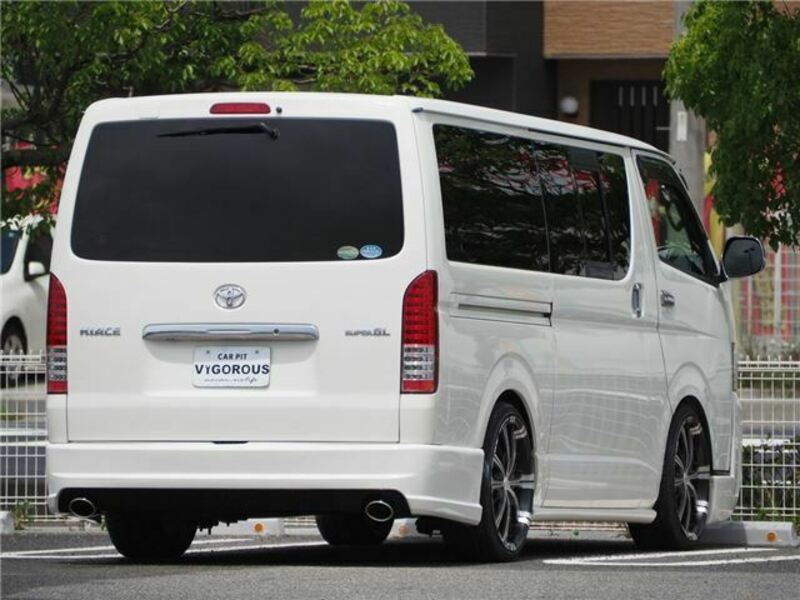 HIACE VAN