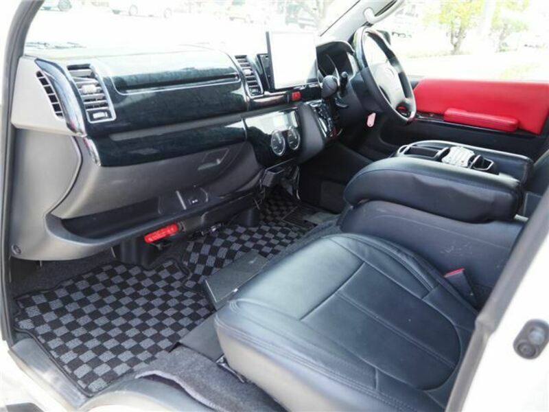 HIACE VAN