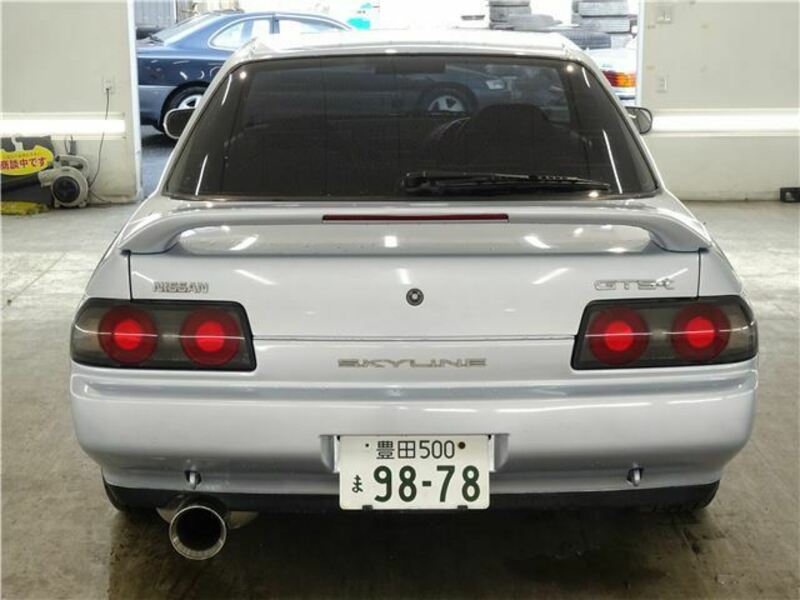SKYLINE