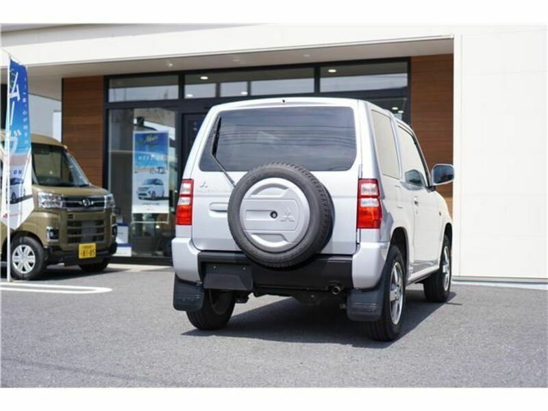 PAJERO MINI