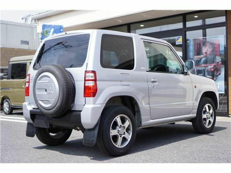 PAJERO MINI