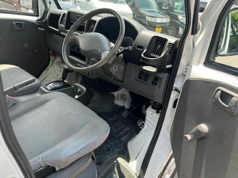 MINICAB TRUCK