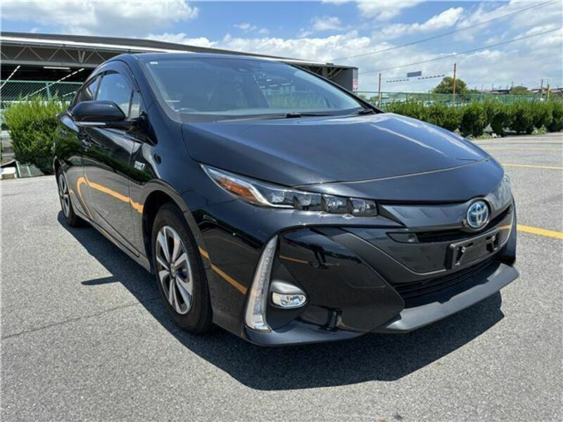 TOYOTA PRIUS PHV