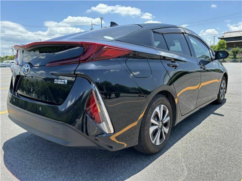 PRIUS PHV
