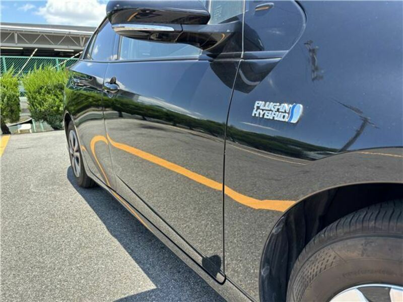 PRIUS PHV