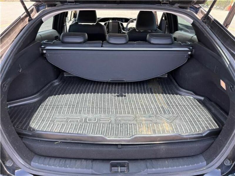 PRIUS PHV