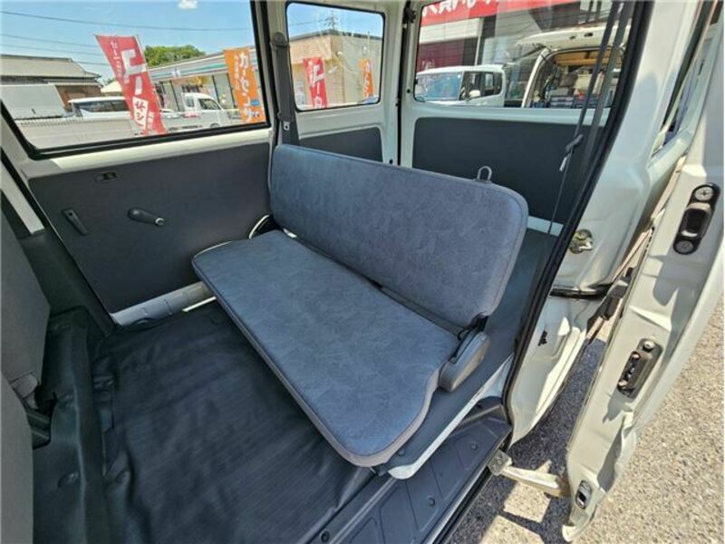 MINICAB VAN