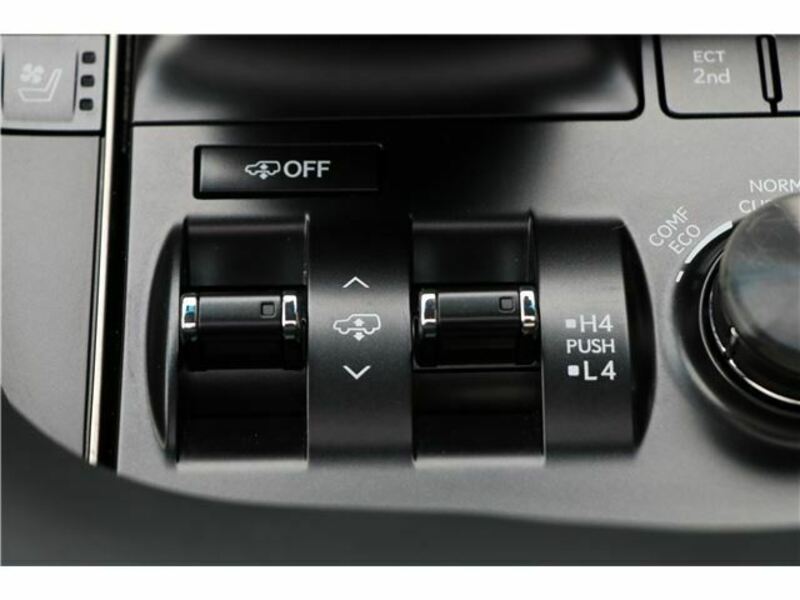 LX