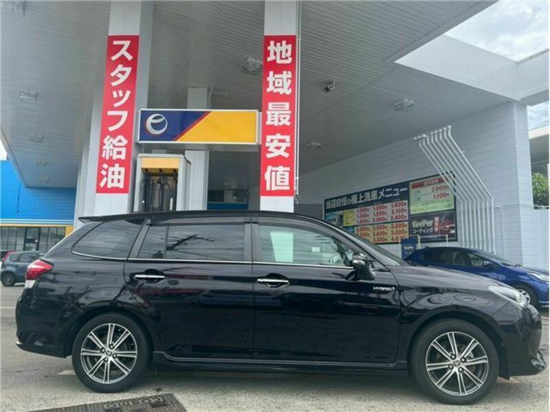 COROLLA FIELDER