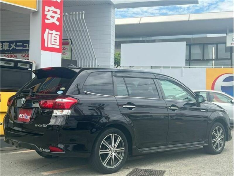 COROLLA FIELDER