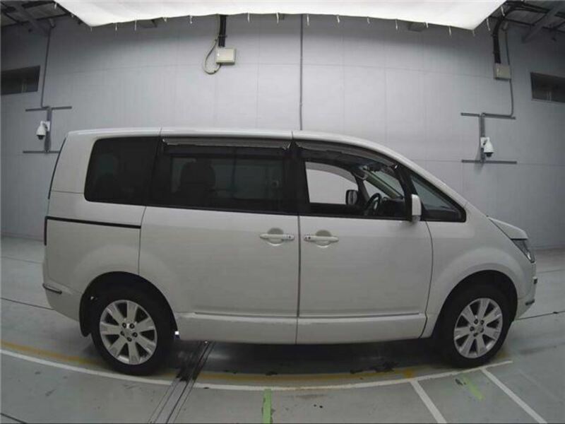 DELICA D5