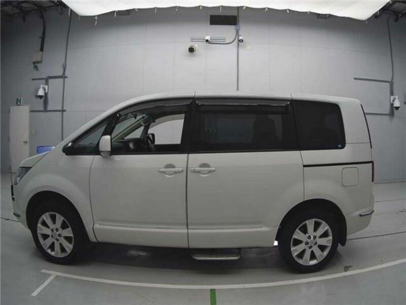 DELICA D5