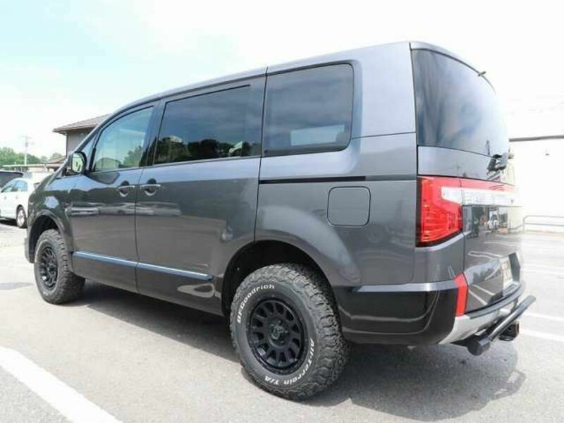 DELICA D5