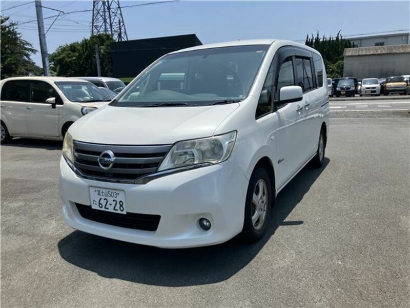 NISSAN SERENA