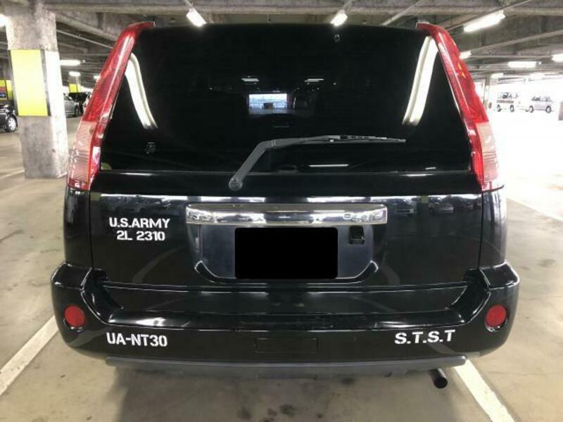 X-TRAIL