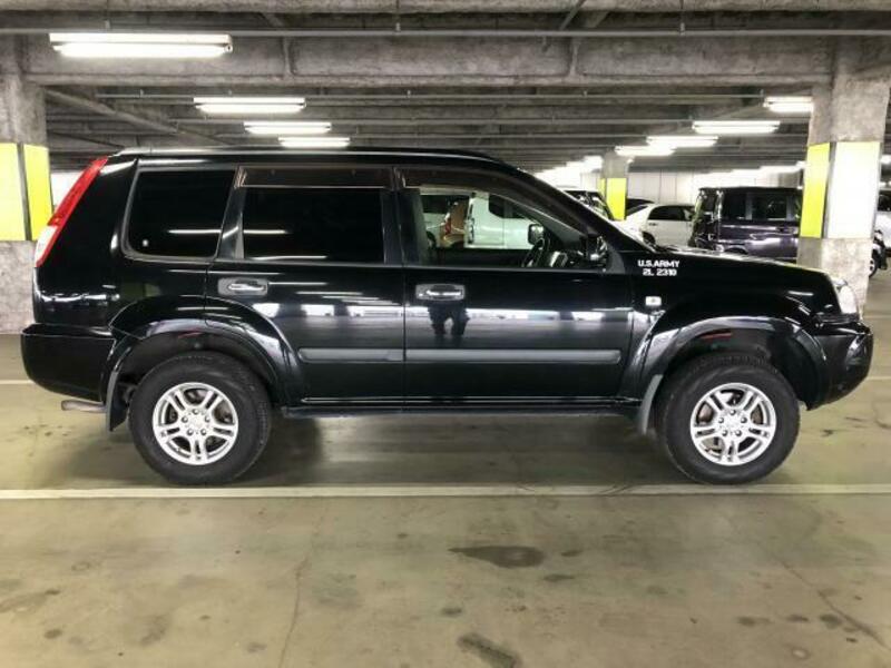 X-TRAIL