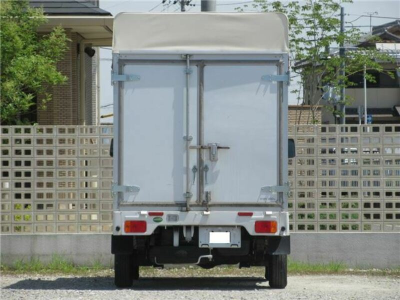 CLIPPER TRUCK