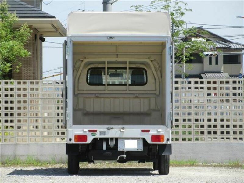 CLIPPER TRUCK