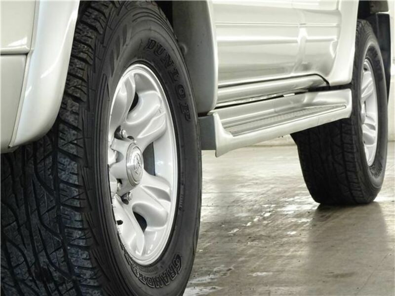 HILUX SURF