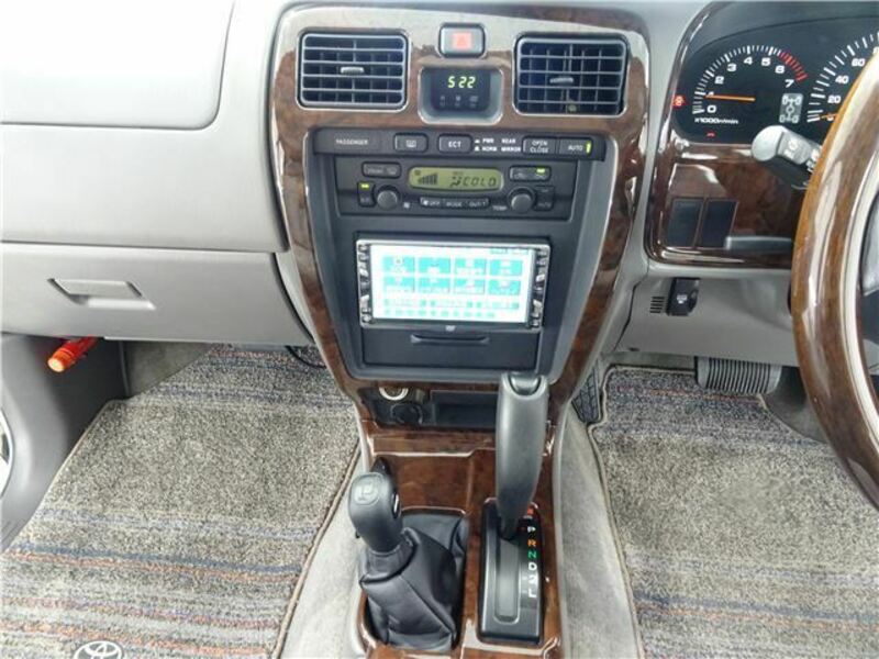 HILUX SURF