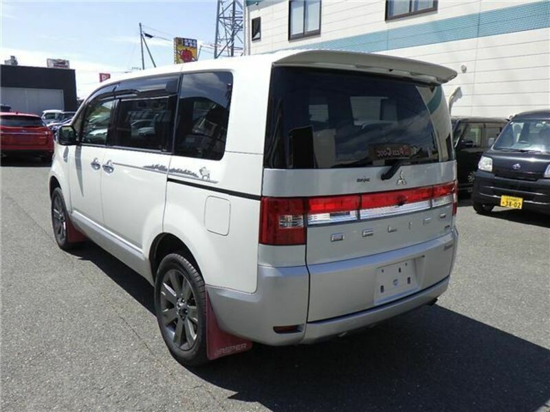 DELICA D5