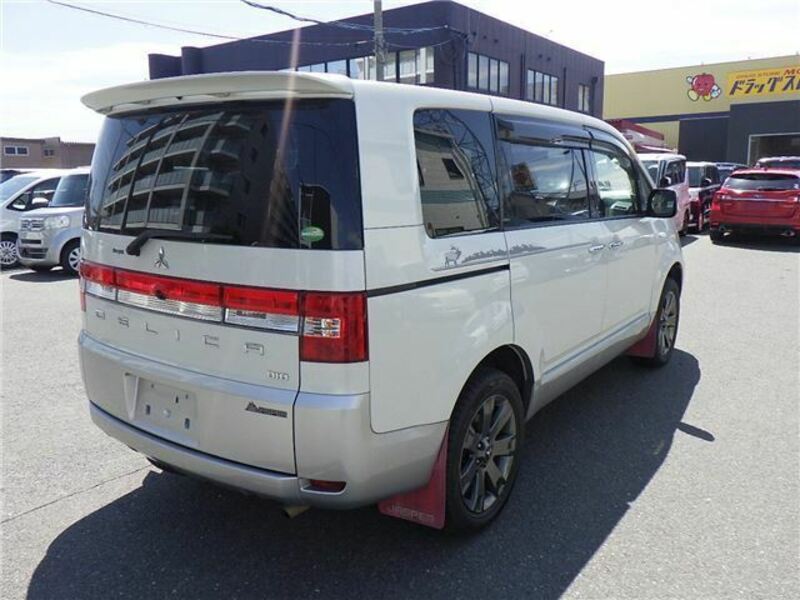 DELICA D5