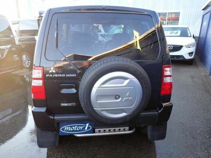 PAJERO MINI