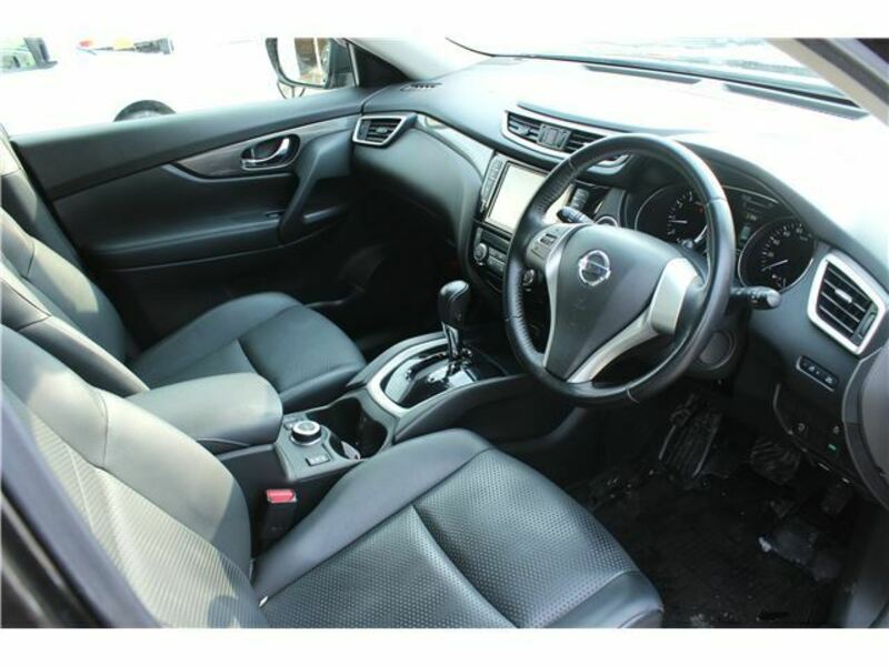 X-TRAIL
