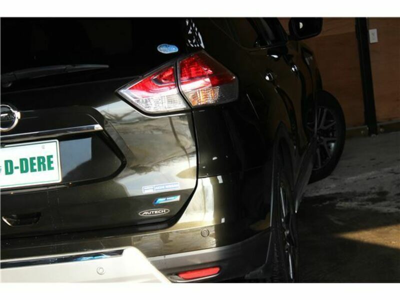 X-TRAIL