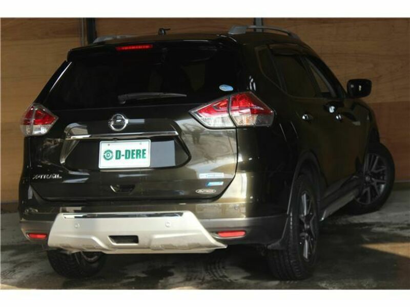 X-TRAIL