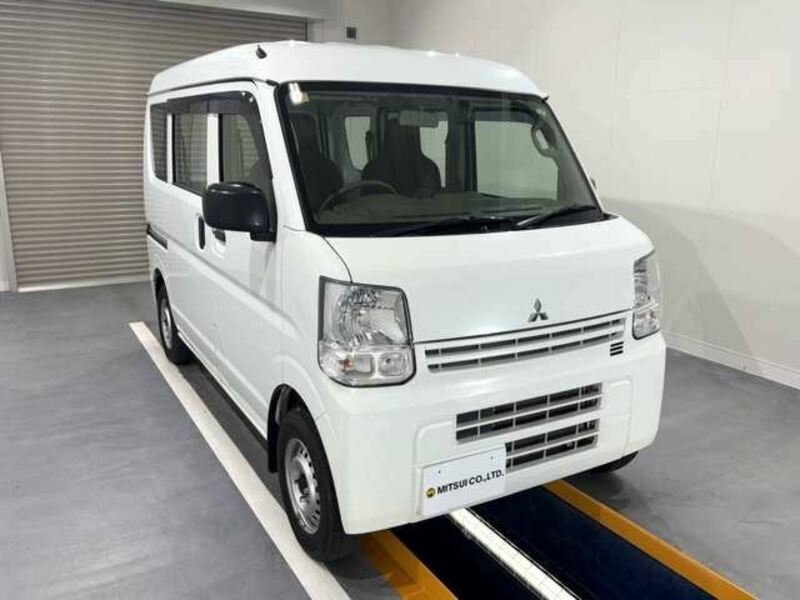 MINICAB VAN