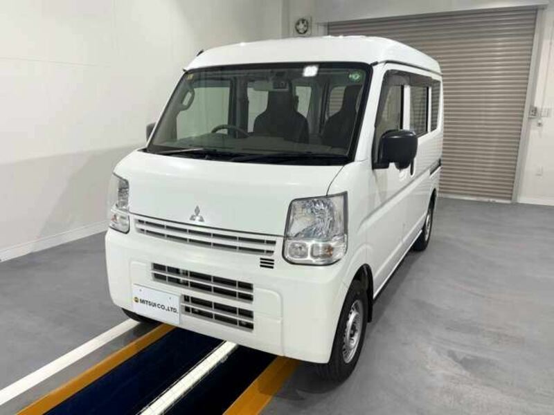 MINICAB VAN