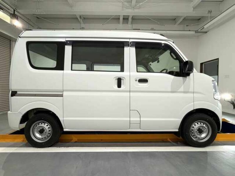 MINICAB VAN