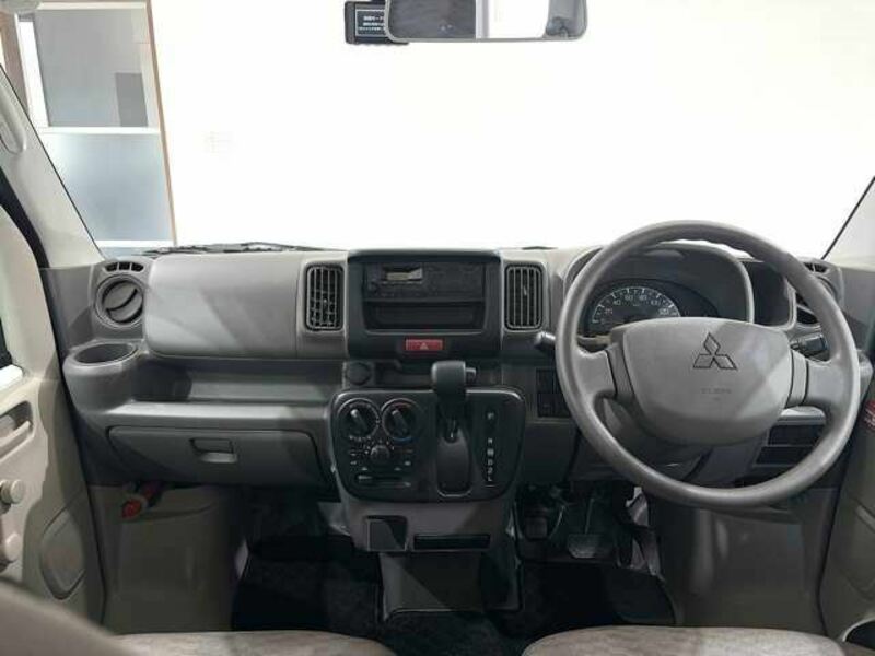 MINICAB VAN