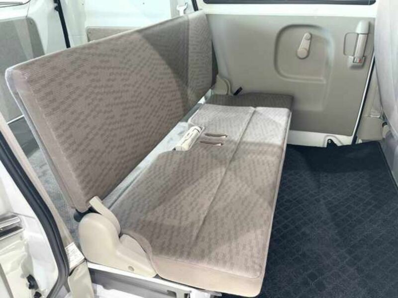 MINICAB VAN