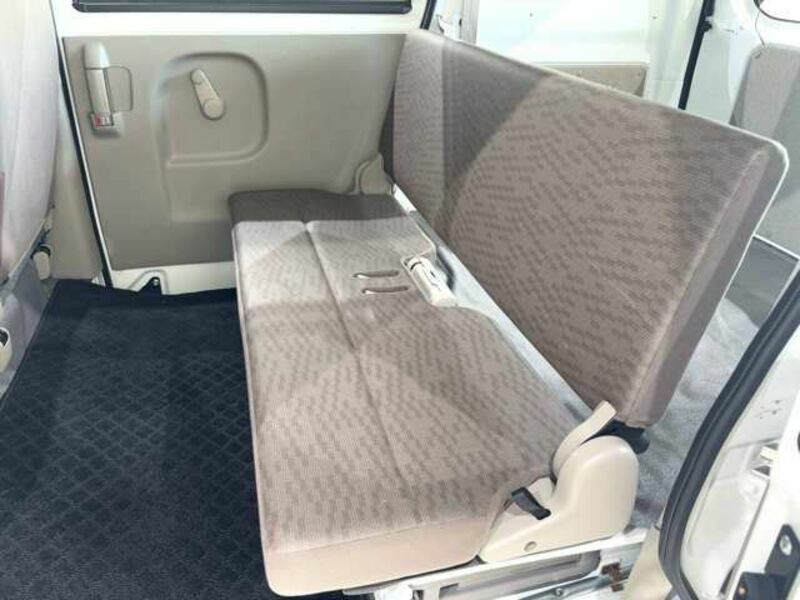 MINICAB VAN