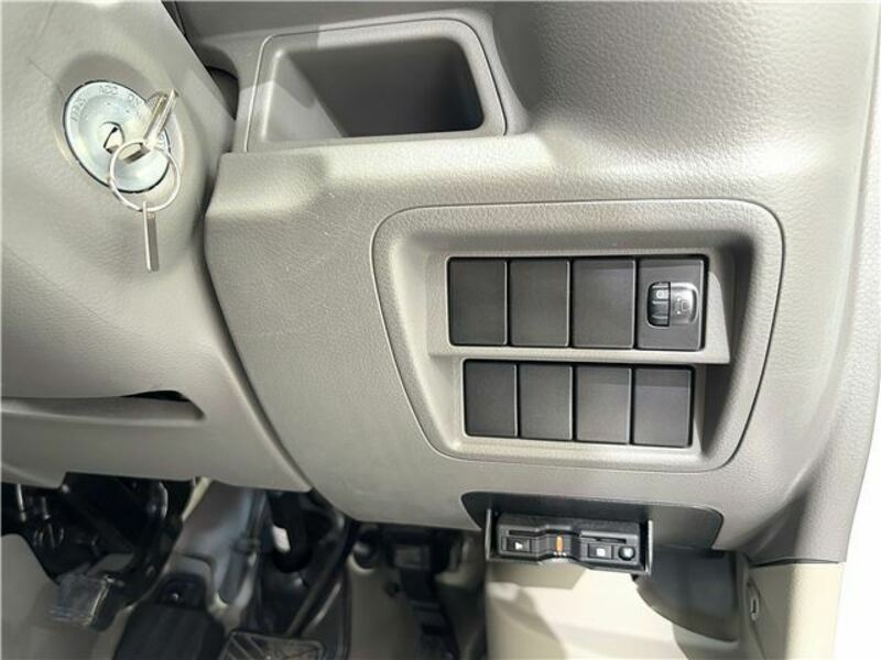 MINICAB VAN