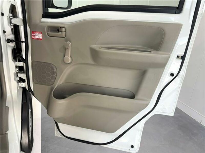 MINICAB VAN