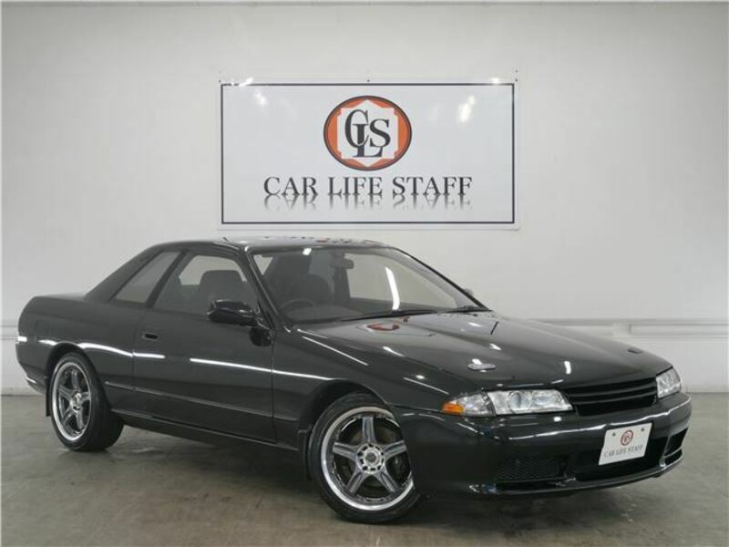 NISSAN SKYLINE