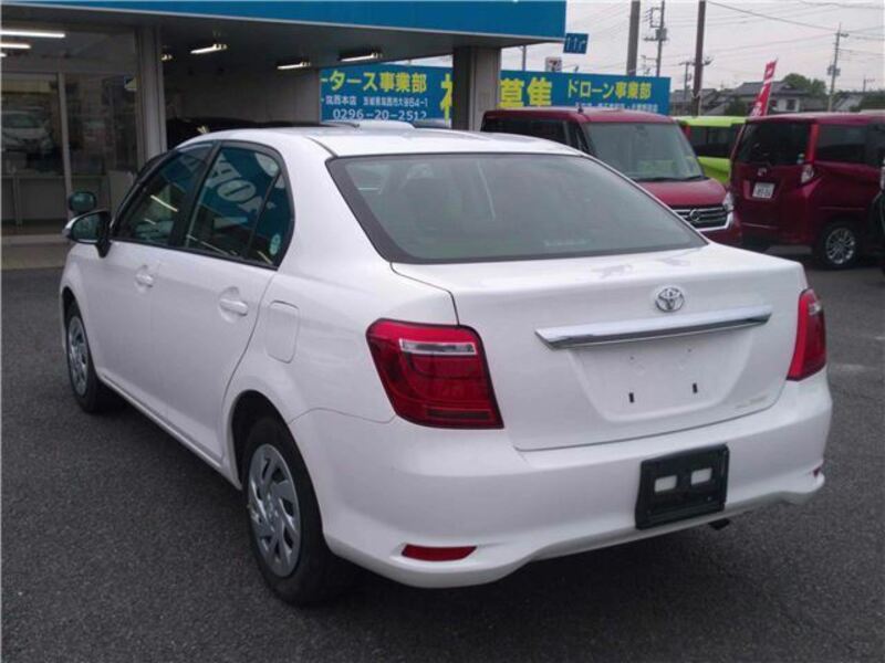 COROLLA AXIO