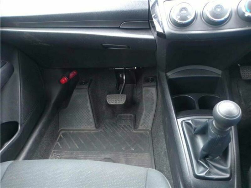 COROLLA AXIO