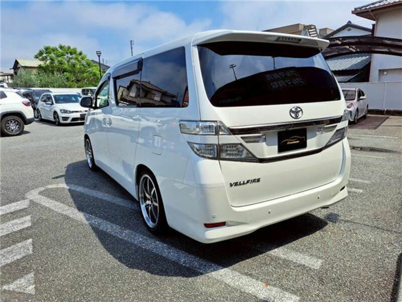 VELLFIRE