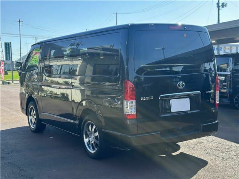 HIACE VAN