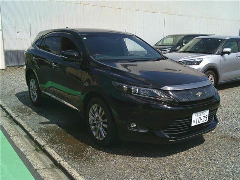 TOYOTA HARRIER