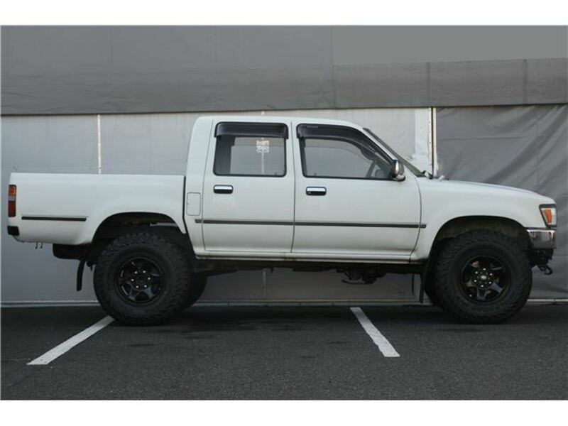 HILUX