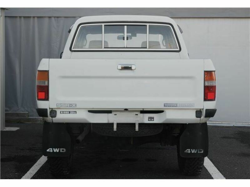 HILUX
